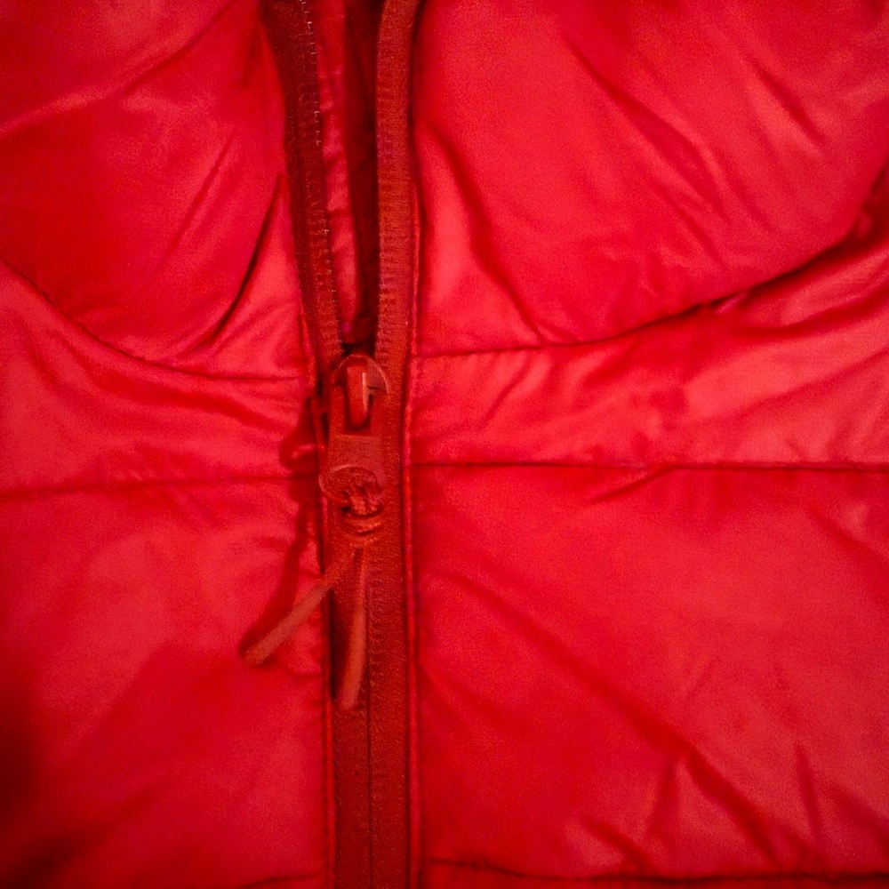 NWT- Men's American Eagle Red Puffer Jacket - Size Small - Picture 10 of 10